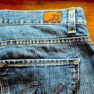 Womens X2 wide leg, low rise jeans size 6. Smoke-free home.